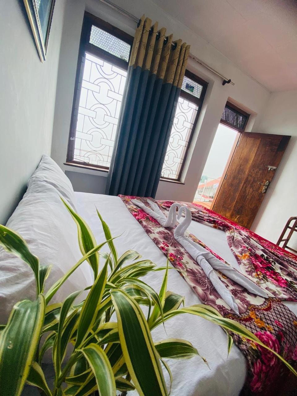 Farah Guest Inn ハプタレー エクステリア 写真