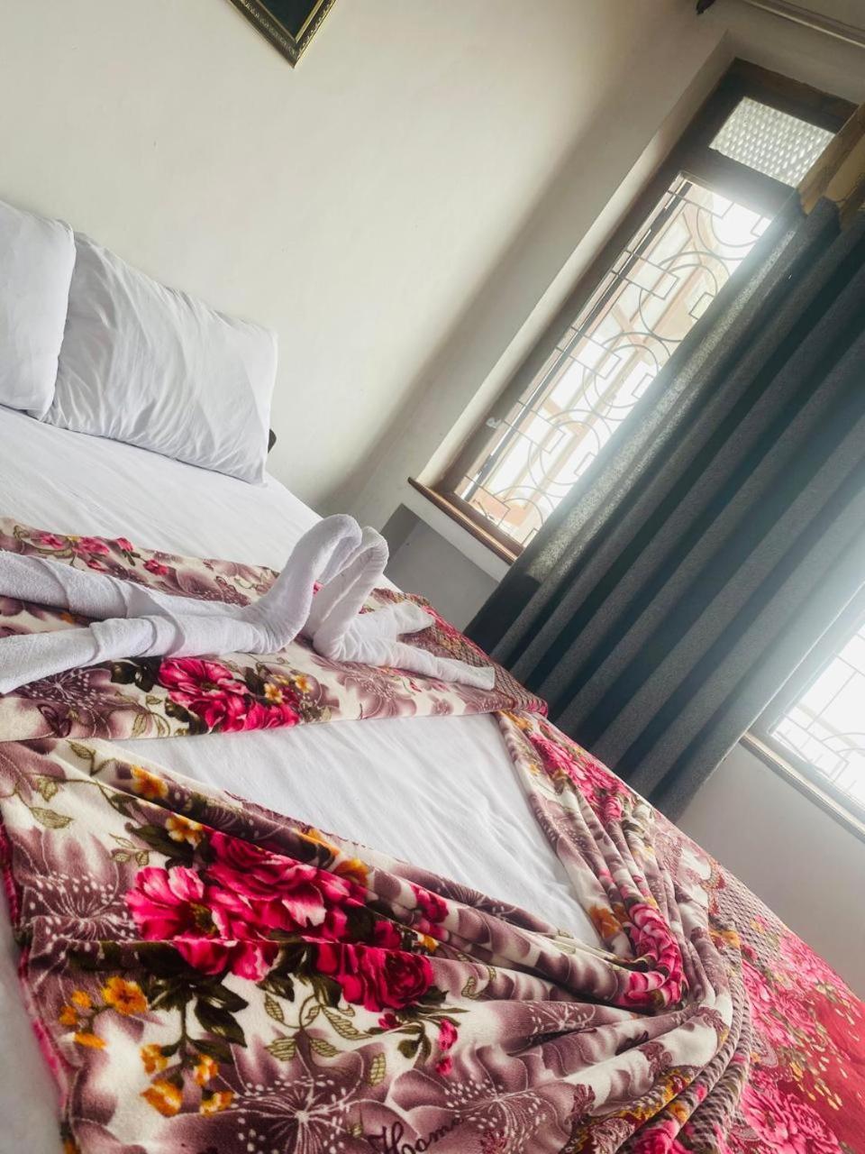 Farah Guest Inn ハプタレー エクステリア 写真